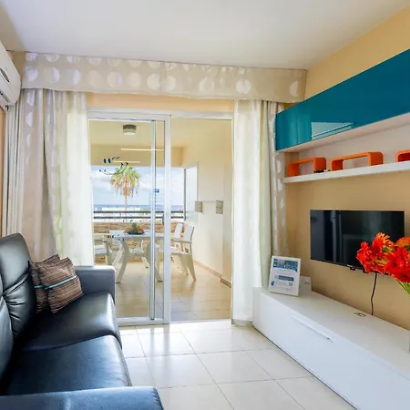 Beautiful With Sea View Apartment *