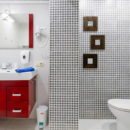 Beautiful With Sea View Apartment *